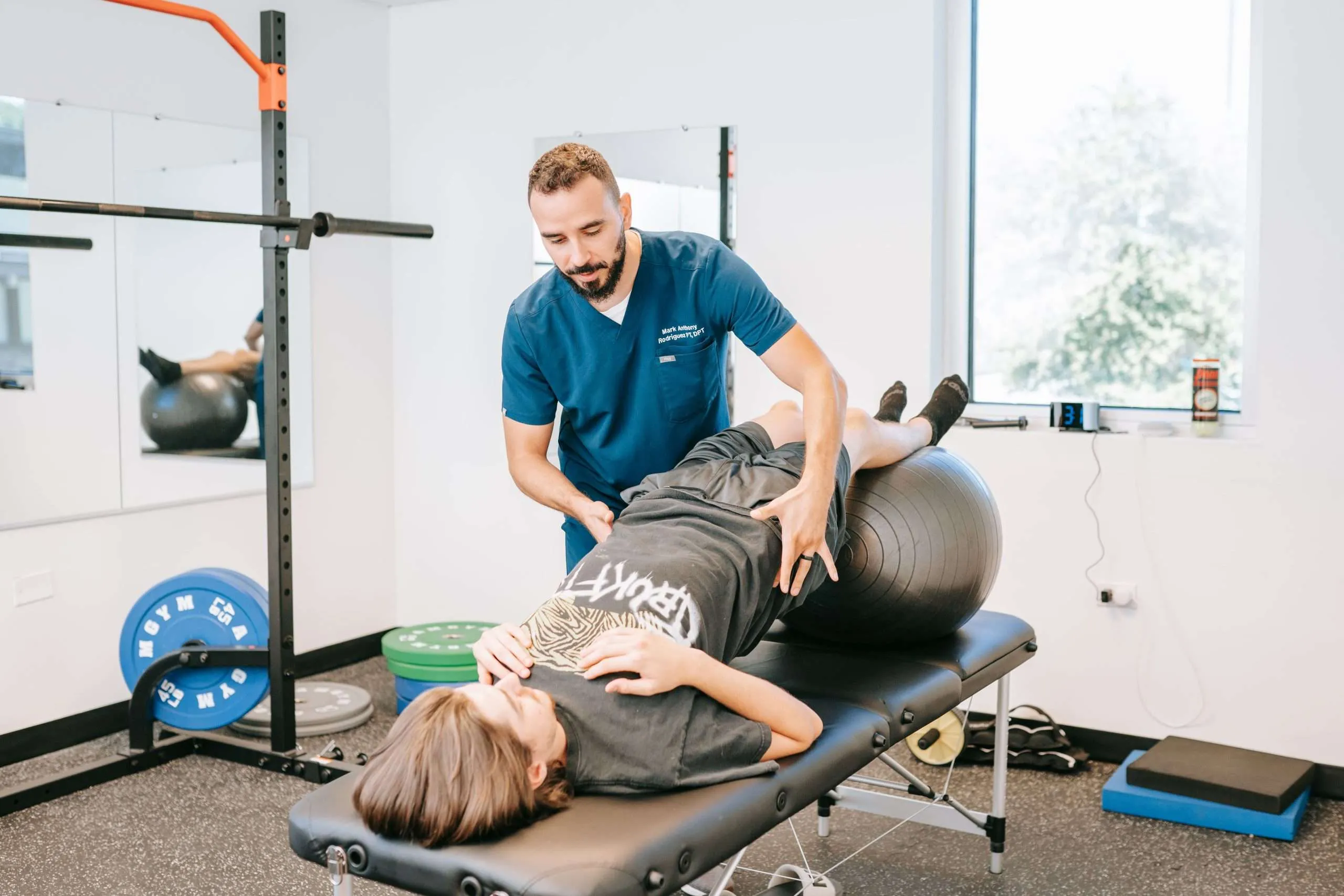 One-on-one coaching during a personal training session